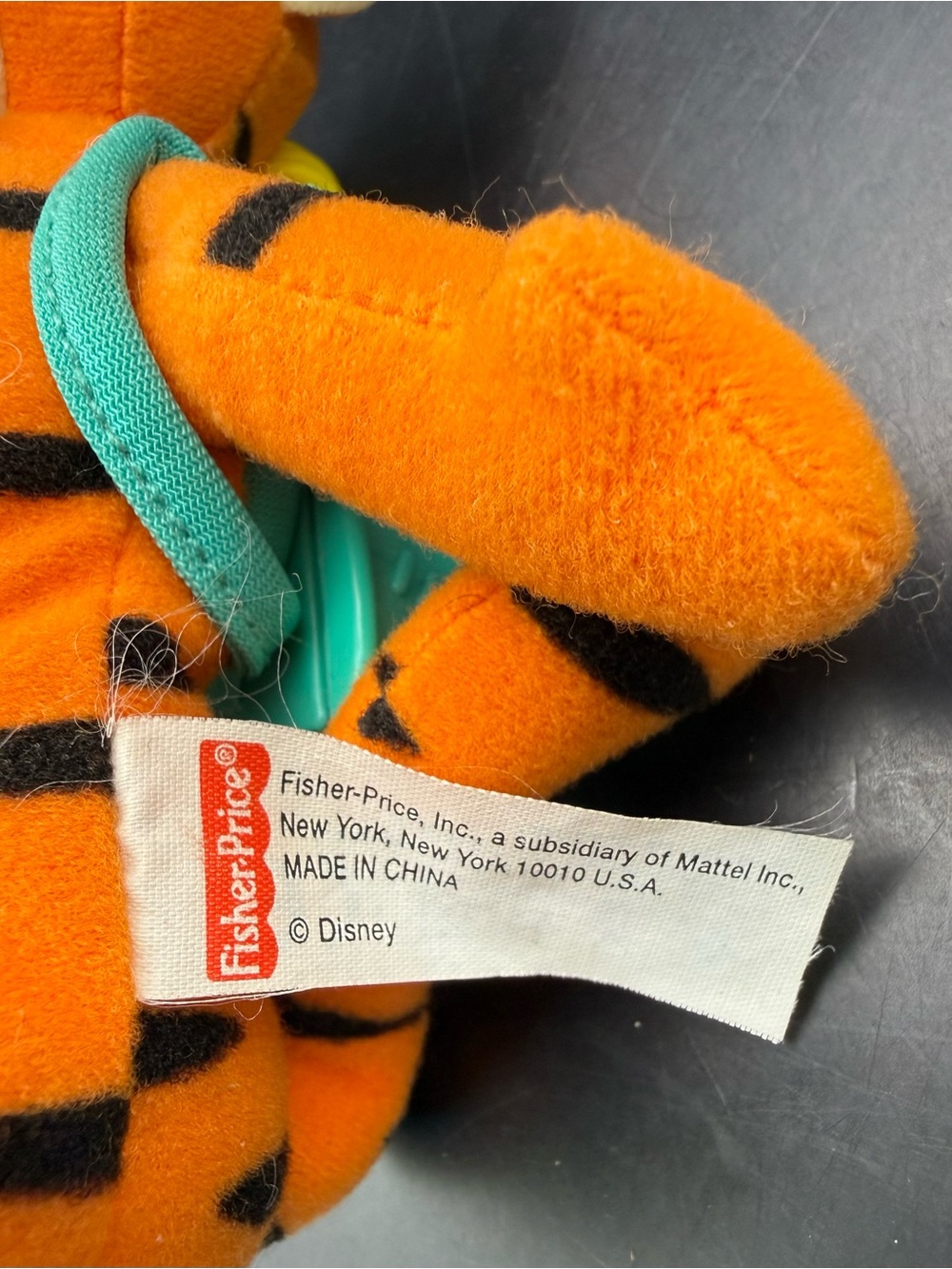 Vintage 2000 Fisher Price Winnie the Pooh Backpack Bouncer - Plush Tigger Clip - Picture 13 of 14